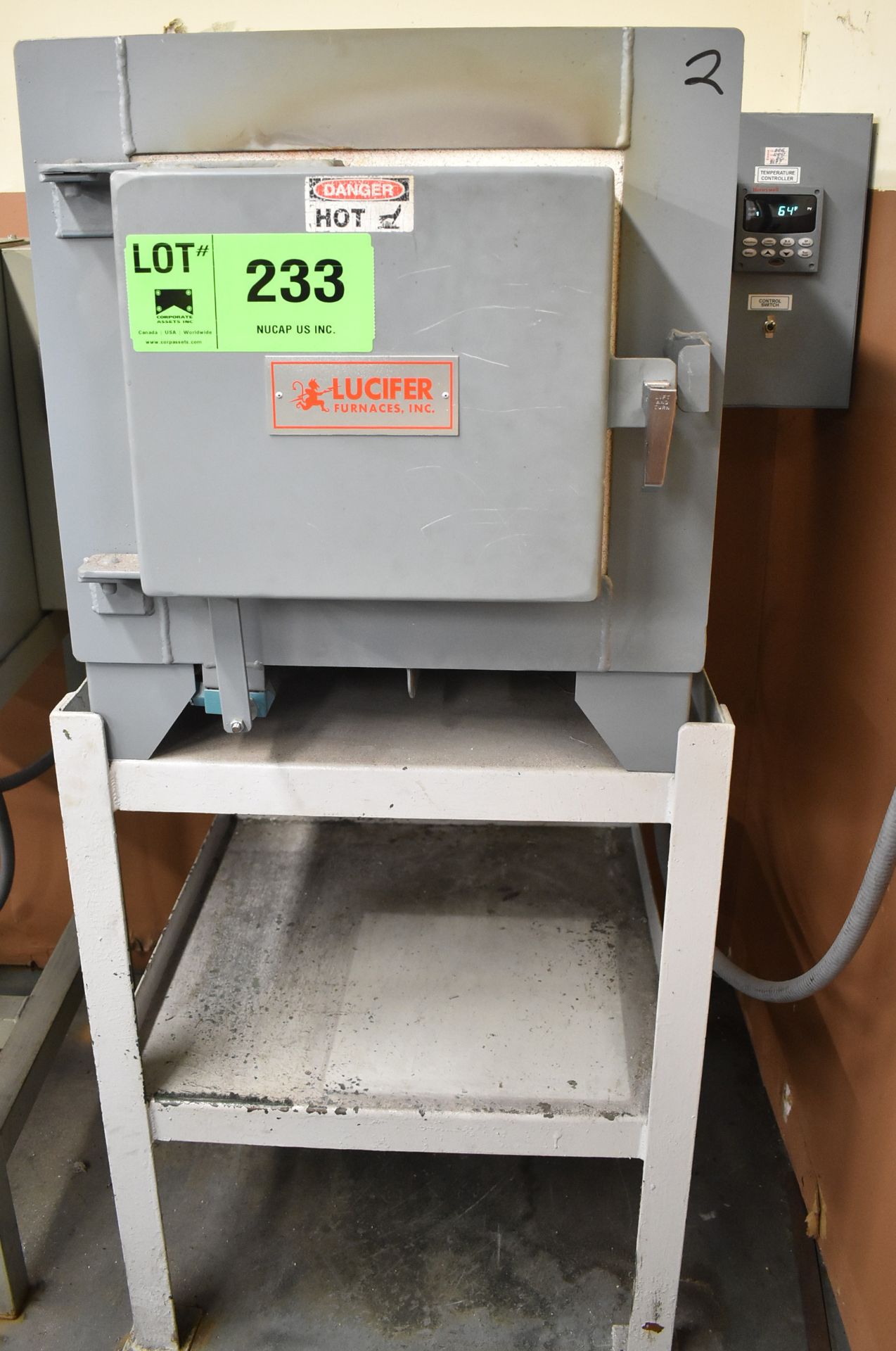 LUCIFER DL7-B12 ELECTRIC BOX FURNACE WITH 2000 DEG. F. MAX. TEMPERATURE, HONEYWELL DIGITAL