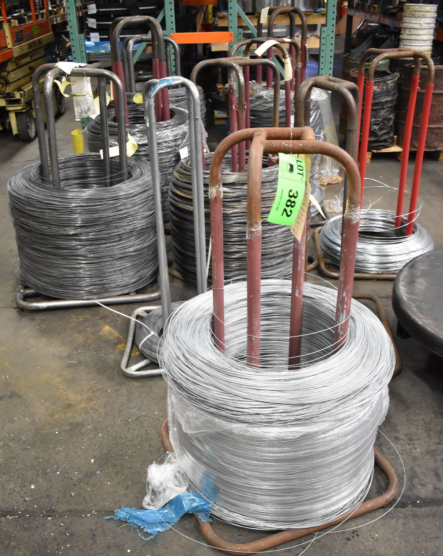 LOT/ WIRE MATERIAL [RIGGING FEES FOR LOT #382 - $50 USD PLUS APPLICABLE TAXES]