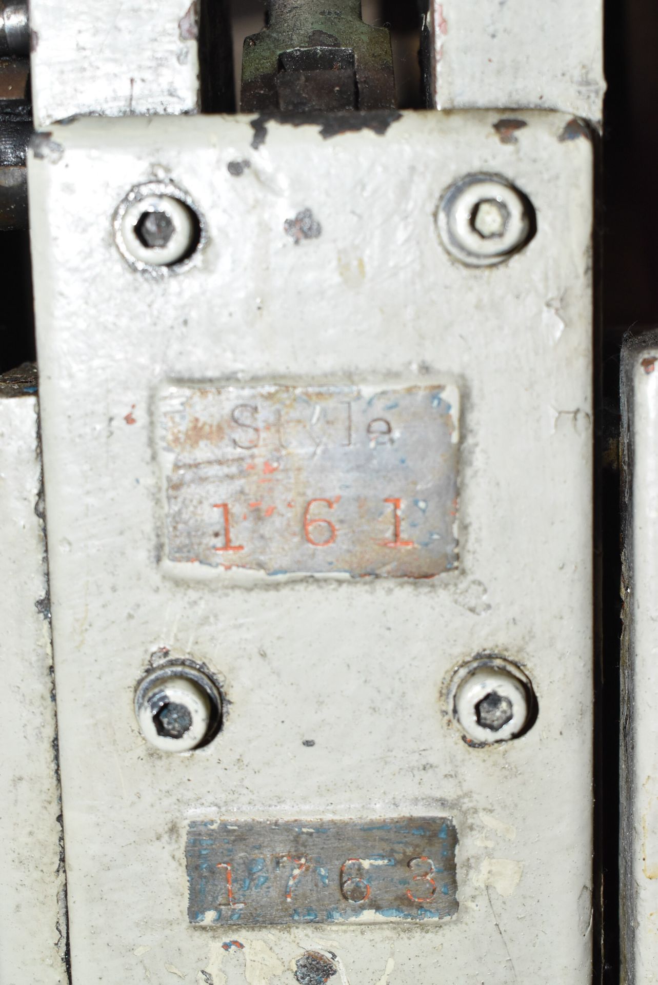 MFG. UNKNOWN FLOOR-TYPE RIVETER WITH 8" THROAT, S/N: 1763 (LOCATED AT 115 RIDGETOP RD, - Image 6 of 6