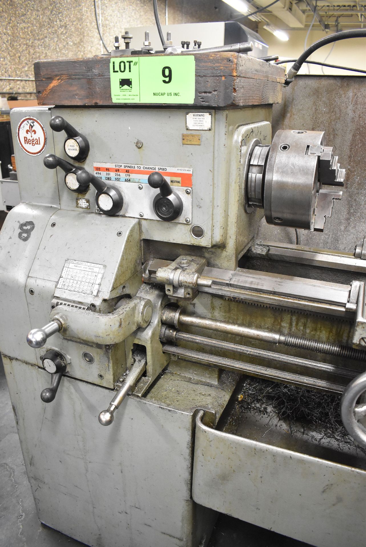 LEBLOND REGAL 16X30 ENGINE LATHE WITH 16" SWING OVER BED, 30" DISTANCE BETWEEN CENTERS, 1.5" SPINDLE - Image 2 of 10