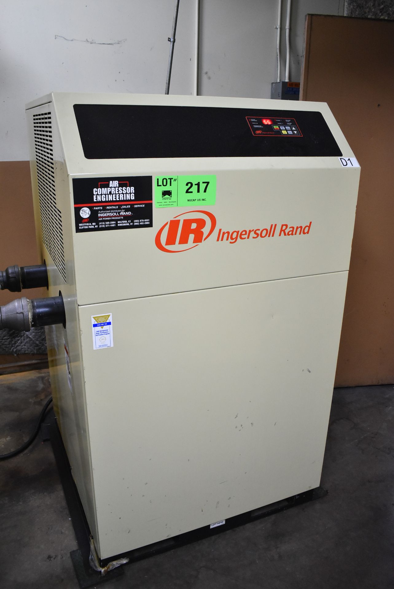 INGERSOLL-RAND NVC600A400 REFRIGERATED AIR DRYER WITH 230 PSIG, 1 HP, S/N: 336365 (CI) (DELAYED