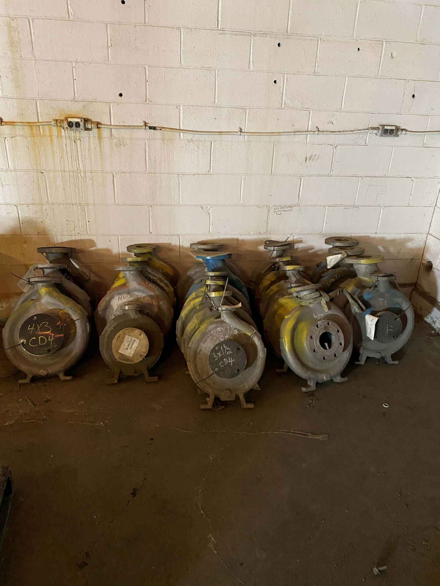 LOT/ PUMPS & PUMP PARTS CONSISTING OF IMPELLORS & CASINGS (LOCATED IN THOMPSON, MB) - Image 29 of 29
