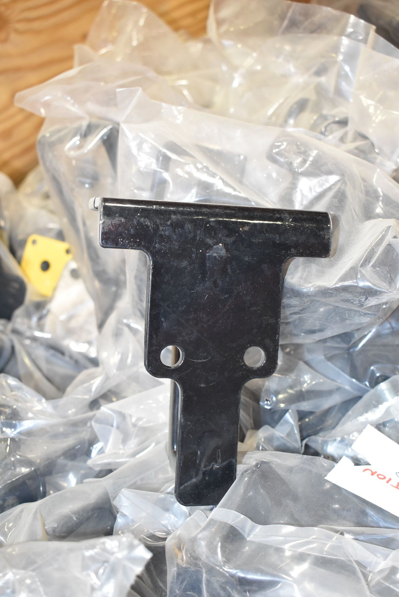 LOT/ RUBBER COATED MOUNTING BRACKETS (CMD-354-23S) - Image 3 of 4