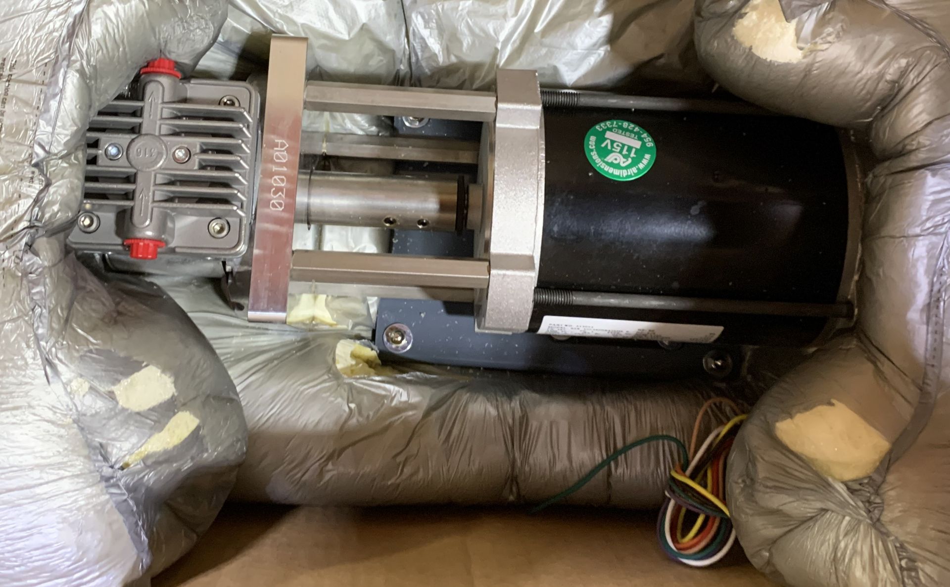 LOT/ CANADA 4X6 SFN PUMP, ANALYZER SAMPLE PUMP, SUBMERSIBLE PUMP CORES, 14" MOTOR STAND & DUCHTING - Image 20 of 23