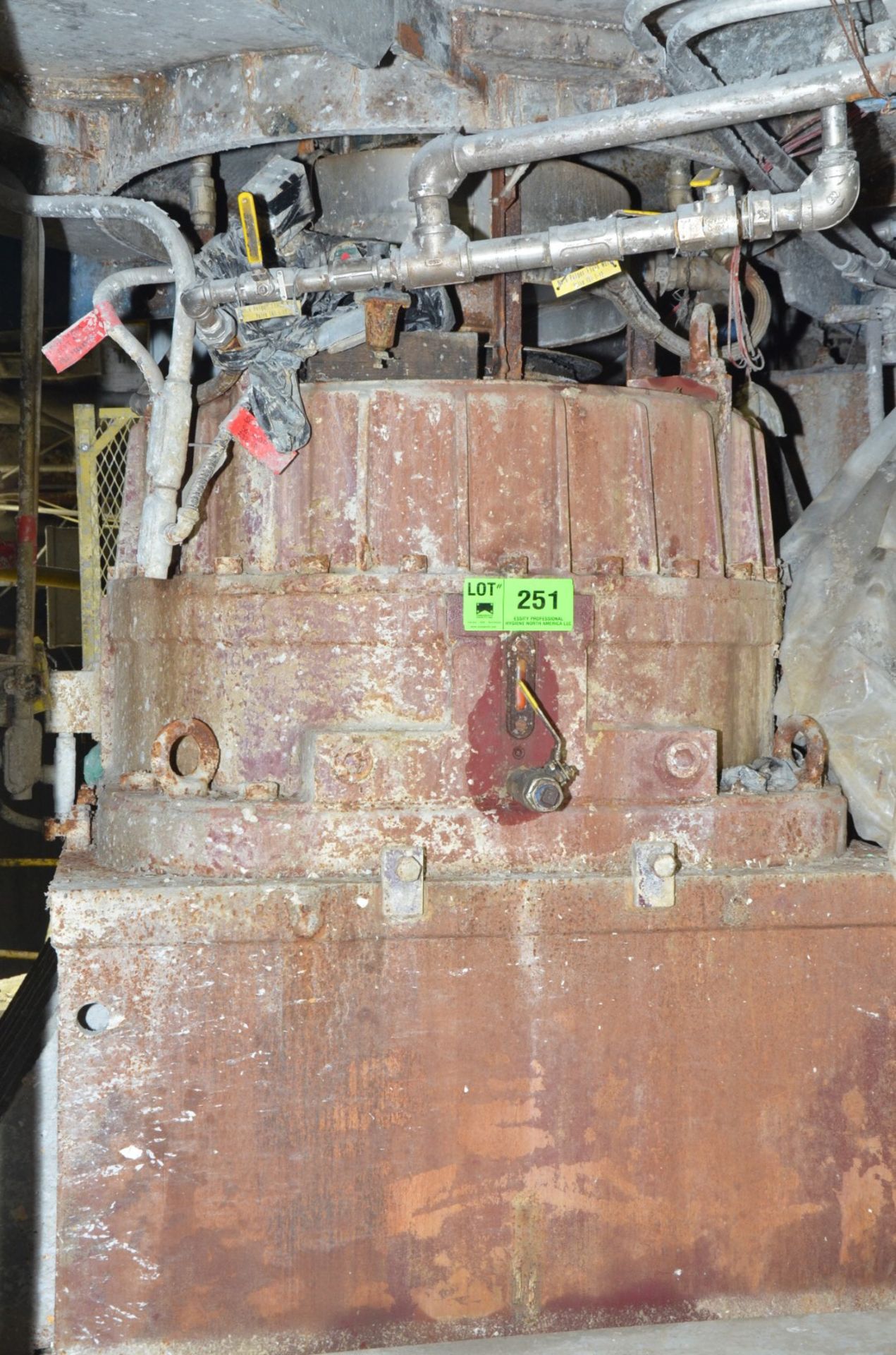 HYDRA PULPER DRIVE GEARBOX, S/N N/A (CI) [RIGGING FEE FOR LOT #251 - $5500 USD PLUS APPLICABLE