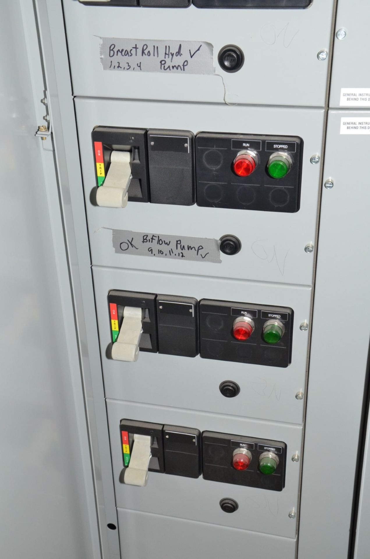 EATON FREEDOM + BANK MCC PANEL (CI) [RIGGING FEE FOR LOT #760 - $850 USD PLUS APPLICABLE TAXES] - Image 4 of 4