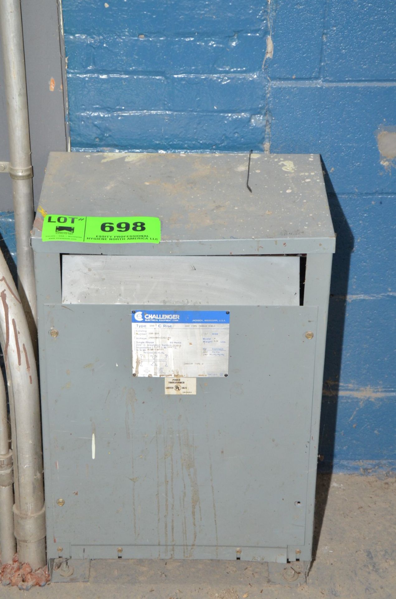 CHALLENGER 10KVA/480-240V/1PH/60HZ TRANSFORMER (CI) [RIGGING FEE FOR LOT #698 - $50 USD PLUS