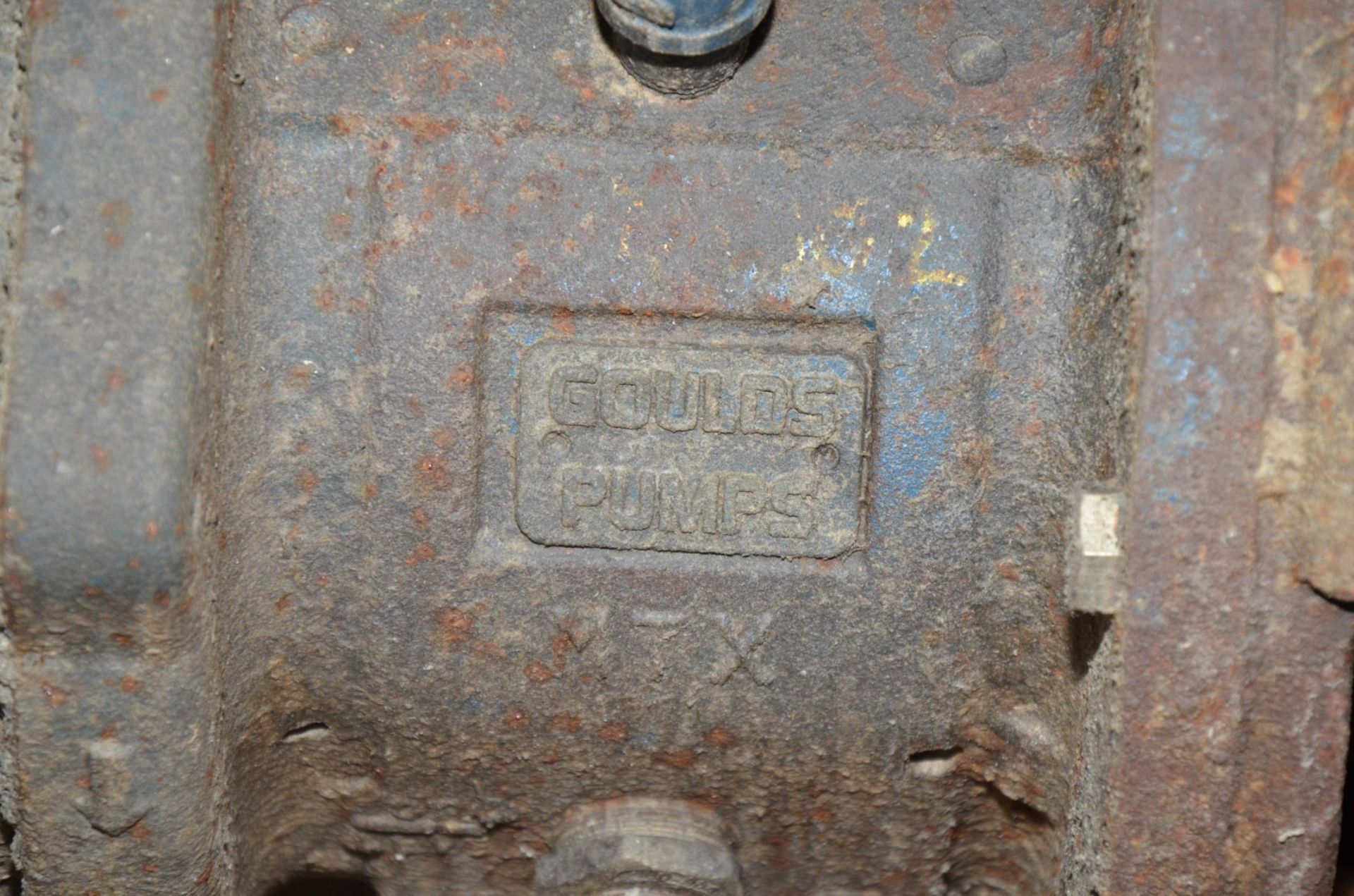 GOULDS CENTRIFUGAL PUMP WITH 20HP DRIVE MOTOR, S/N N/A (CI) [RIGGING FEE FOR LOT #286 - $450 USD - Image 3 of 4