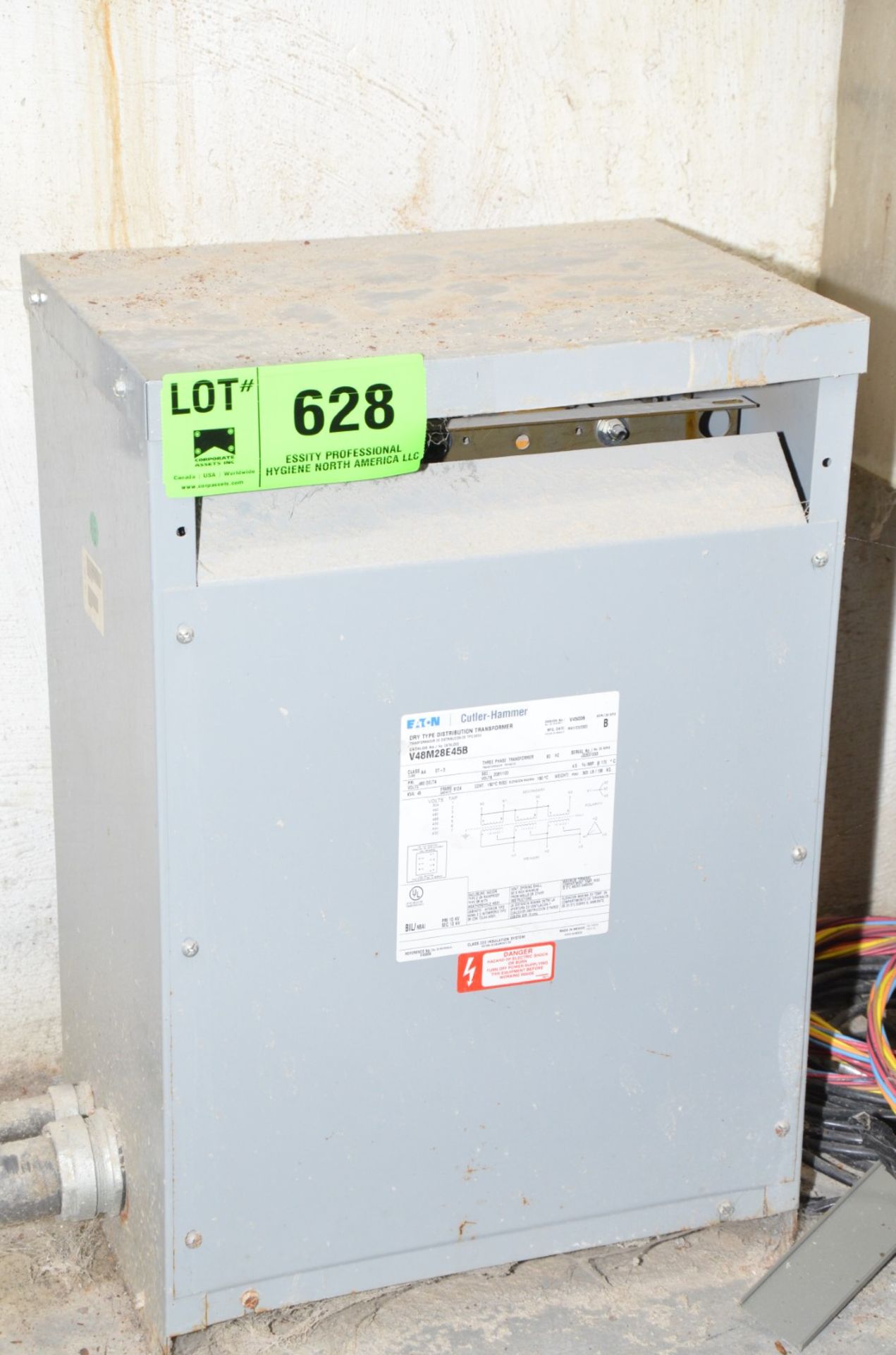 EATON 45KVA/480-208-120V/3PH/60HZ TRANSFORMER (CI) [RIGGING FEE FOR LOT #628 - $100 USD PLUS