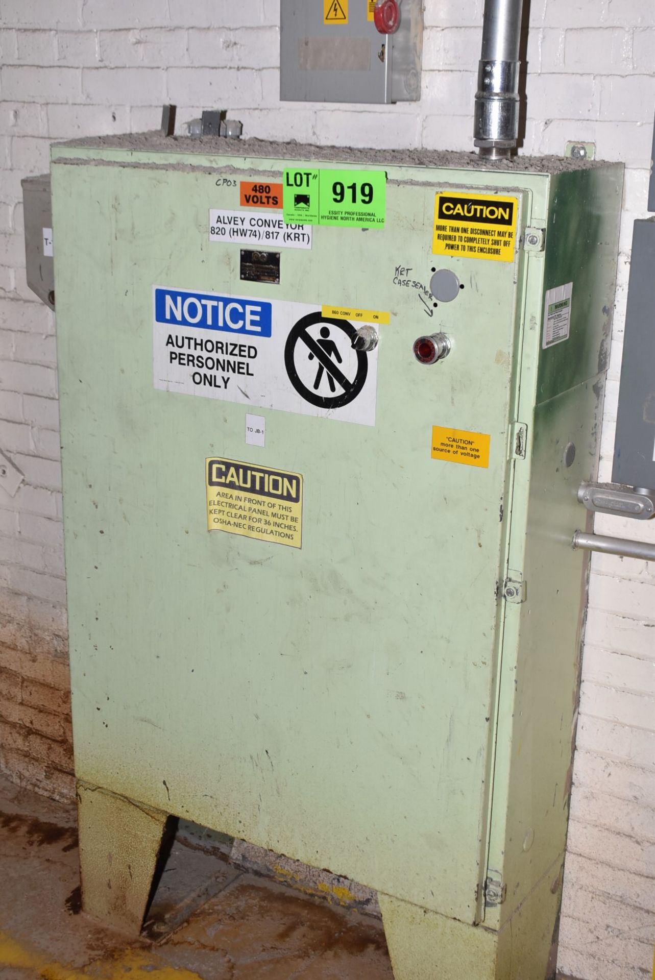 ALVEY CONTROL CABINET (CI) [RIGGING FEE FOR LOT #919 - $100 USD PLUS APPLICABLE TAXES]