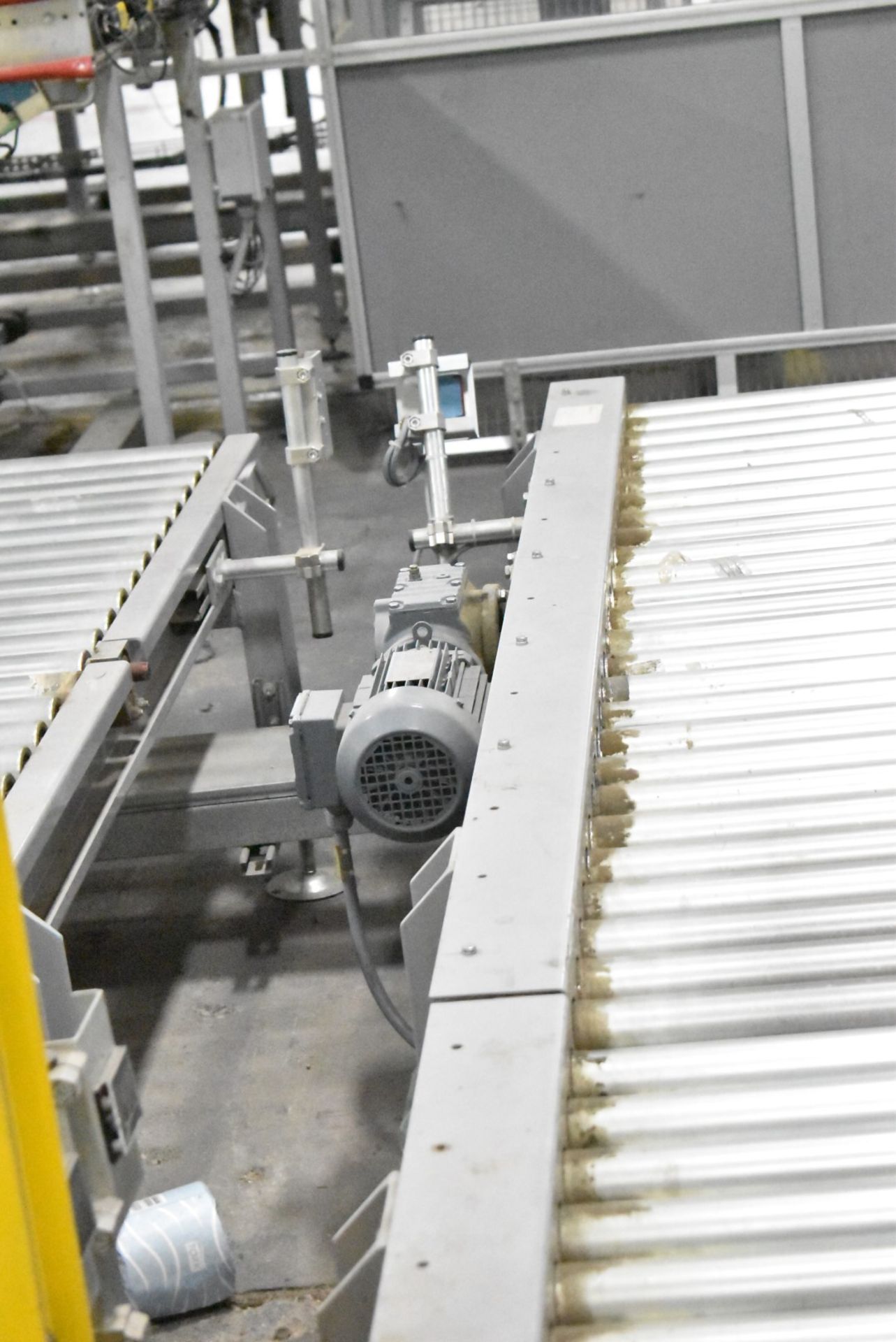 INDUSTRIAL KINETICS 51" X 160" MOTORIZED ROLLER CONVEYOR, S/N N/A (CI) [RIGGING FEE FOR LOT # - Image 3 of 3