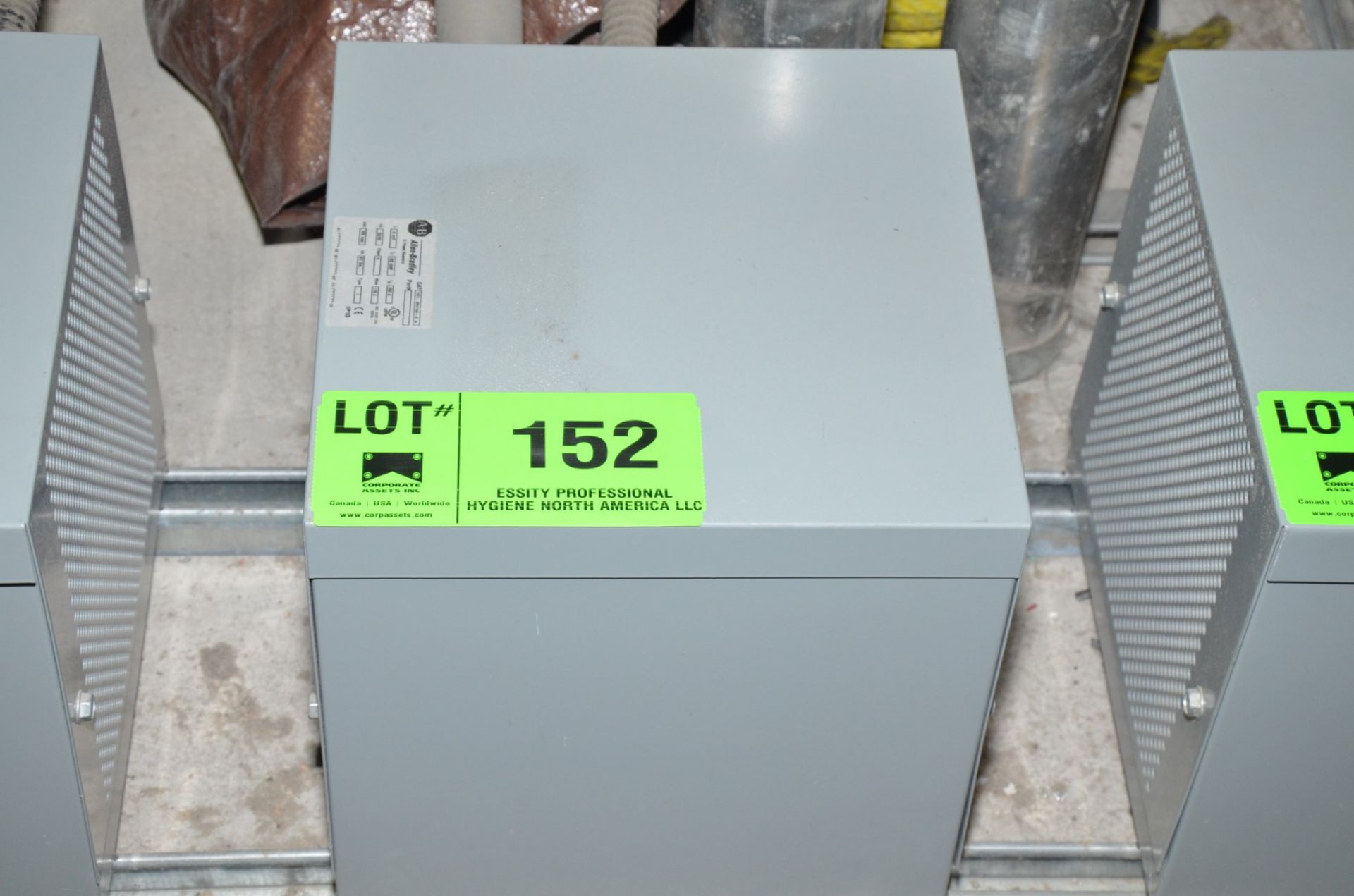 ALLEN BRADLEY100 AMP 3-PHASE REACTOR (CI) [RIGGING FEE FOR LOT #152 - $75 USD PLUS APPLICABLE