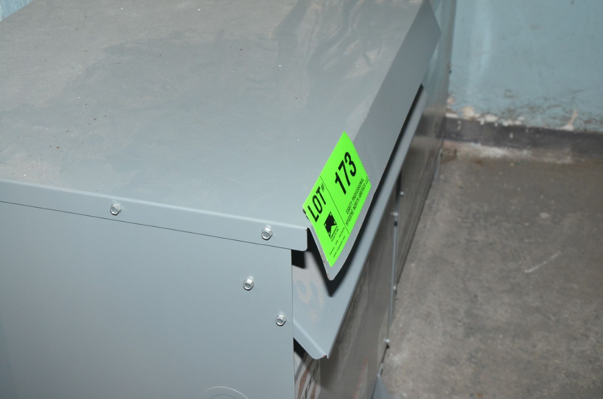 HPS 70KVA/480-208-120V/3PH/60HZ TRANSFORMER (CI) [RIGGING FEE FOR LOT #173 - $75 USD PLUS APPLICABLE