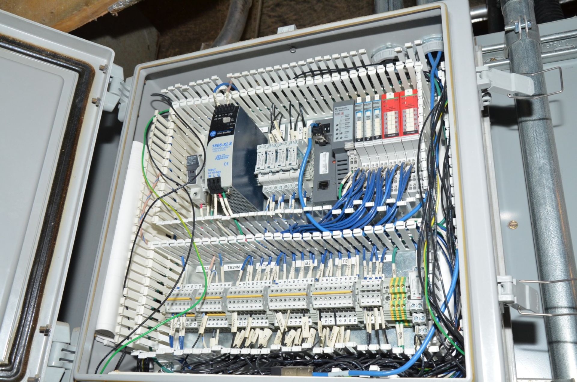 ALLEN BRADLEY PLC CONTROL PANEL (CI) [RIGGING FEE FOR LOT #579 - $100 USD PLUS APPLICABLE TAXES] - Image 2 of 2