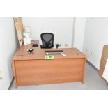 LOT/ OFFICE FURNITURE