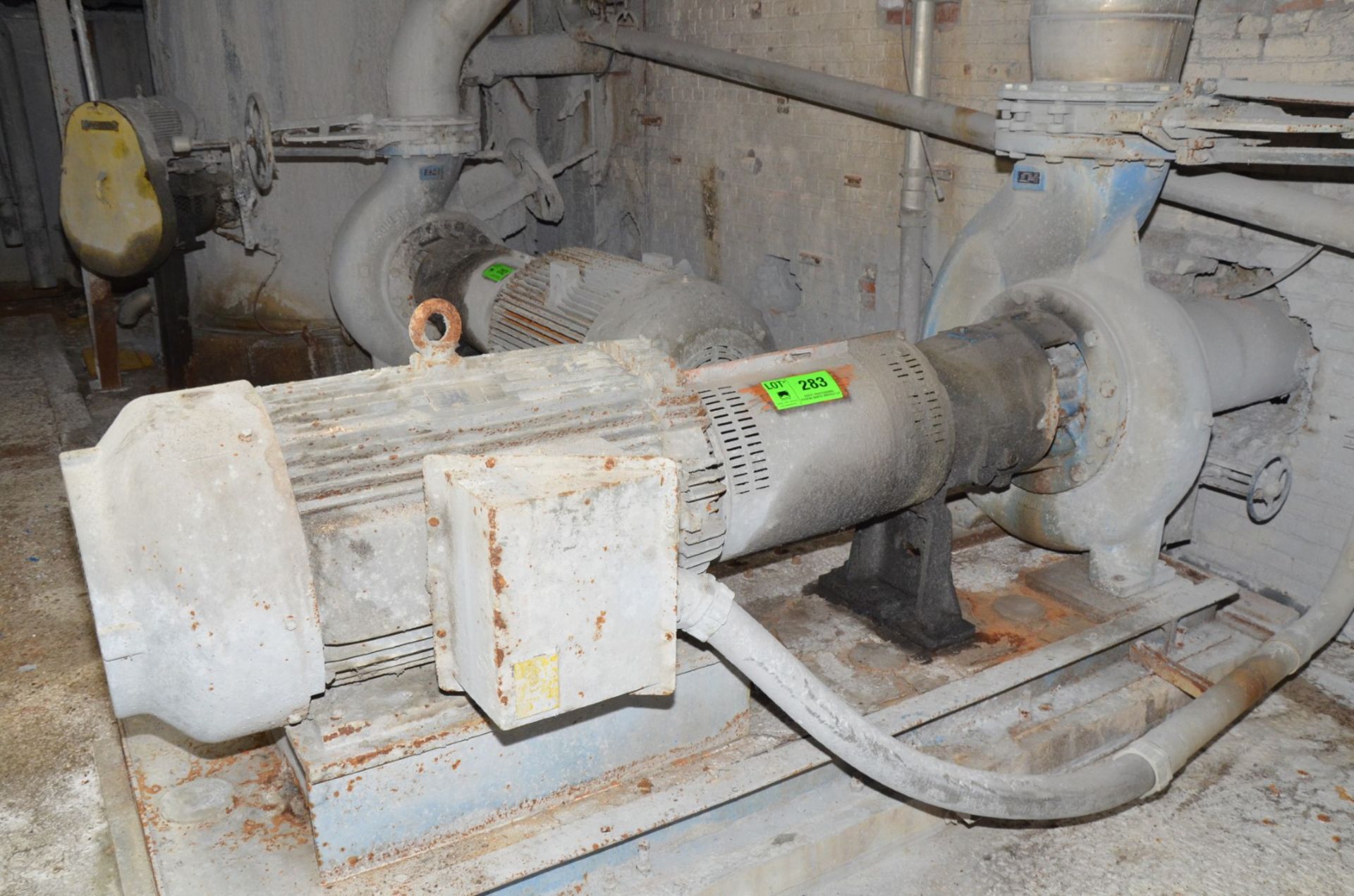 GOULDS 3175 14X14-18 CENTRIFUGAL PUMP WITH 250HP DRIVE MOTOR, S/N N/A (CI) [RIGGING FEE FOR LOT #283