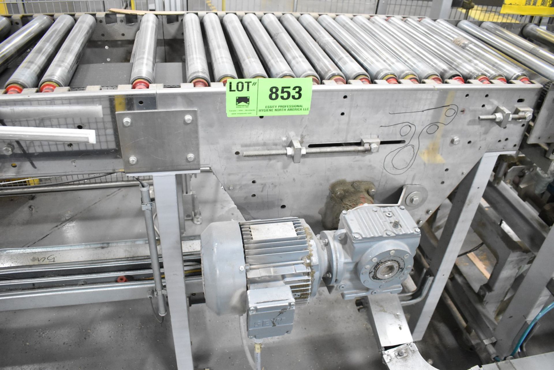 26" X 108" MOTORIZED ROLLER CONVEYOR, S/N N/A (CI) [RIGGING FEE FOR LOT #853 - $175 USD PLUS - Image 2 of 4