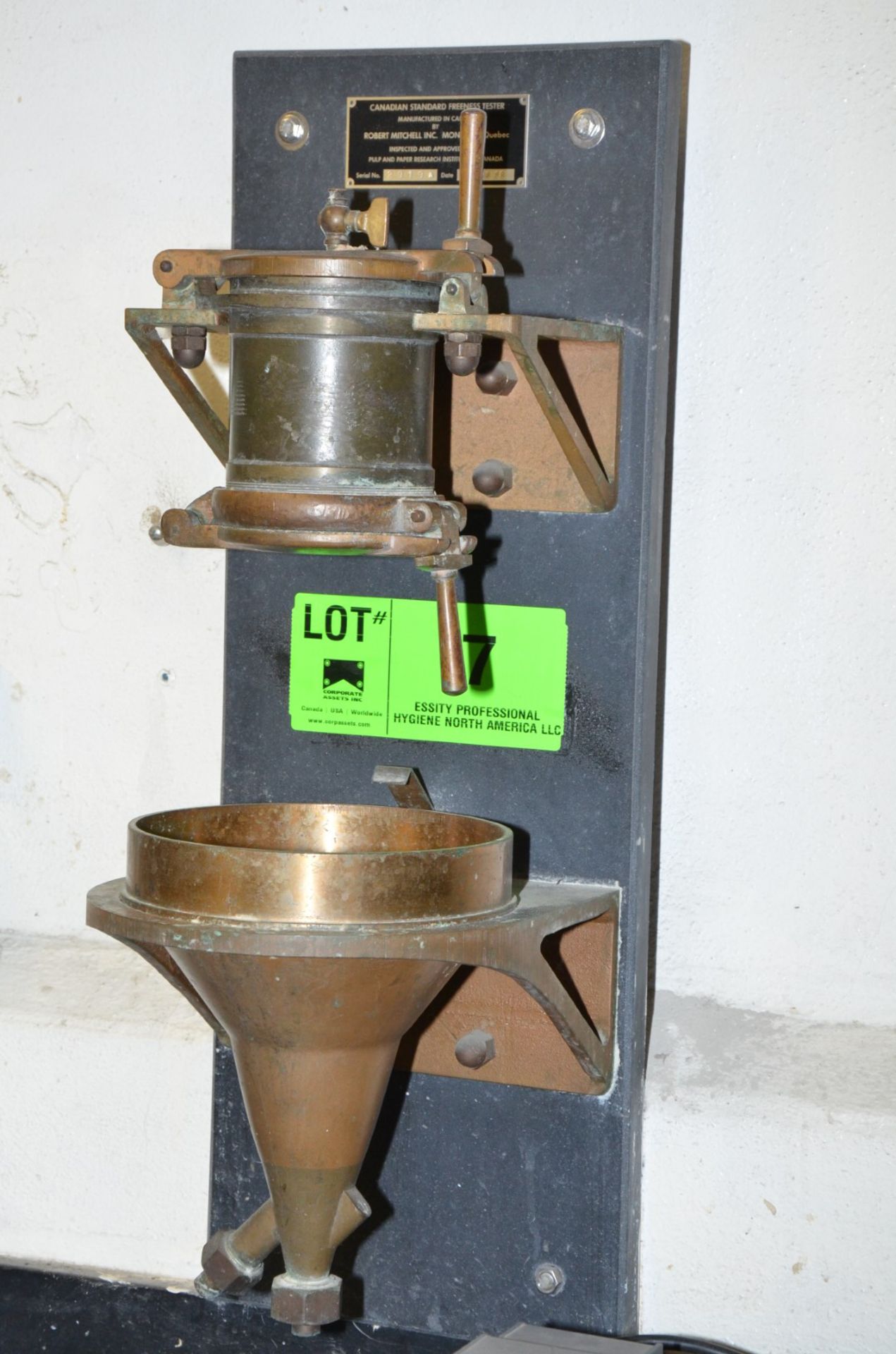 ROBERT MITCHELL CANADIAN STANDARD FREENESS TESTER, S/N 2919A [RIGGING FEE FOR LOT #7 - $25 USD - Image 2 of 5