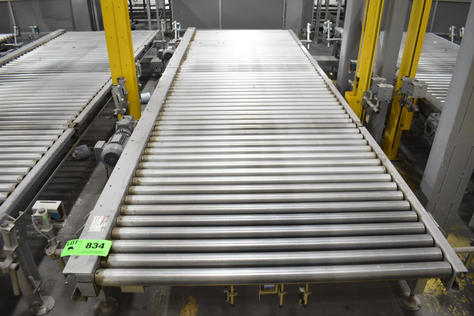 INDUSTRIAL KINETICS 51" X 160" MOTORIZED ROLLER CONVEYOR, S/N N/A (CI) [RIGGING FEE FOR LOT #