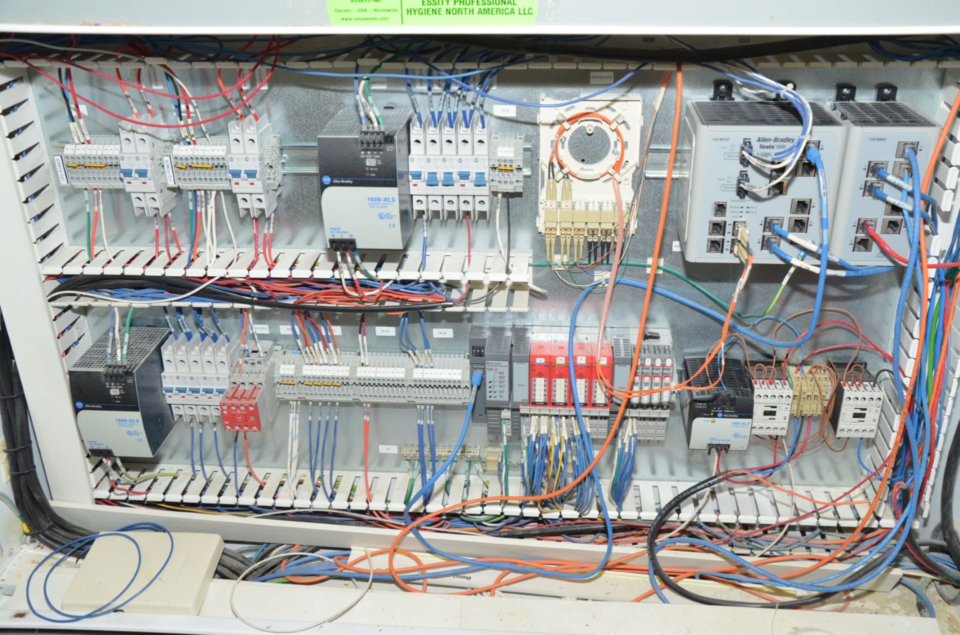 ROCKWELL AUTOMATION CONTROL CABINET (CI) [RIGGING FEE FOR LOT #517 - $150 USD PLUS APPLICABLE - Image 2 of 6