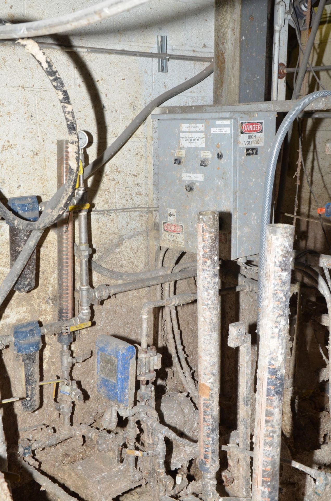 LOT/ DEFOAMER TRANSFER PUMP SYSTEM WITH CONTROLS, S/N N/A (CI) [RIGGING FEE FOR LOT #80 - $300 USD - Image 3 of 4
