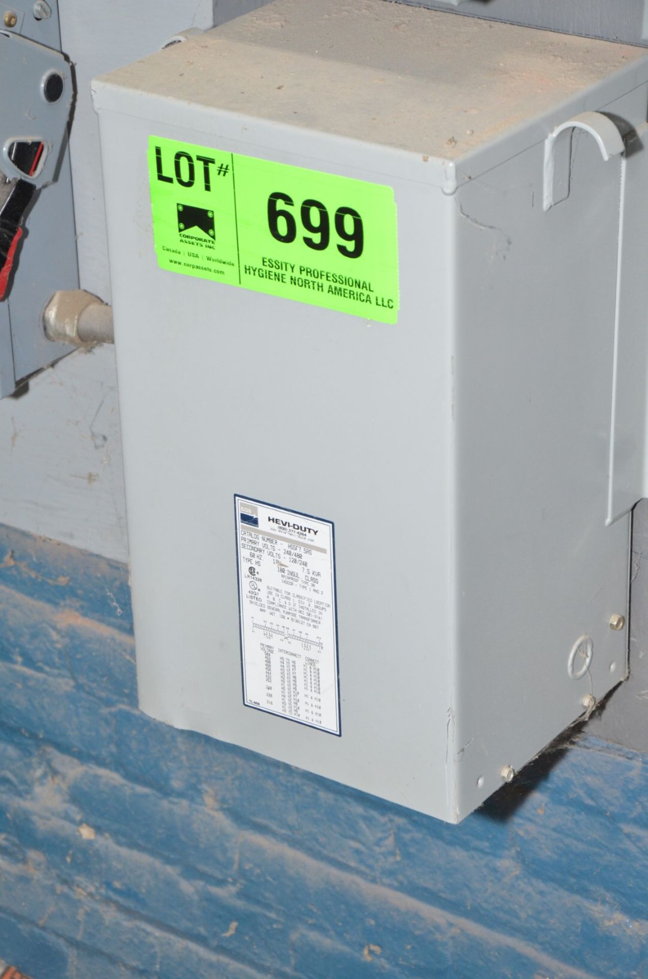 EGS 5KVA/480-240-120V/1PH/60HZ TRANSFORMER (CI) [RIGGING FEE FOR LOT #699 - $50 USD PLUS