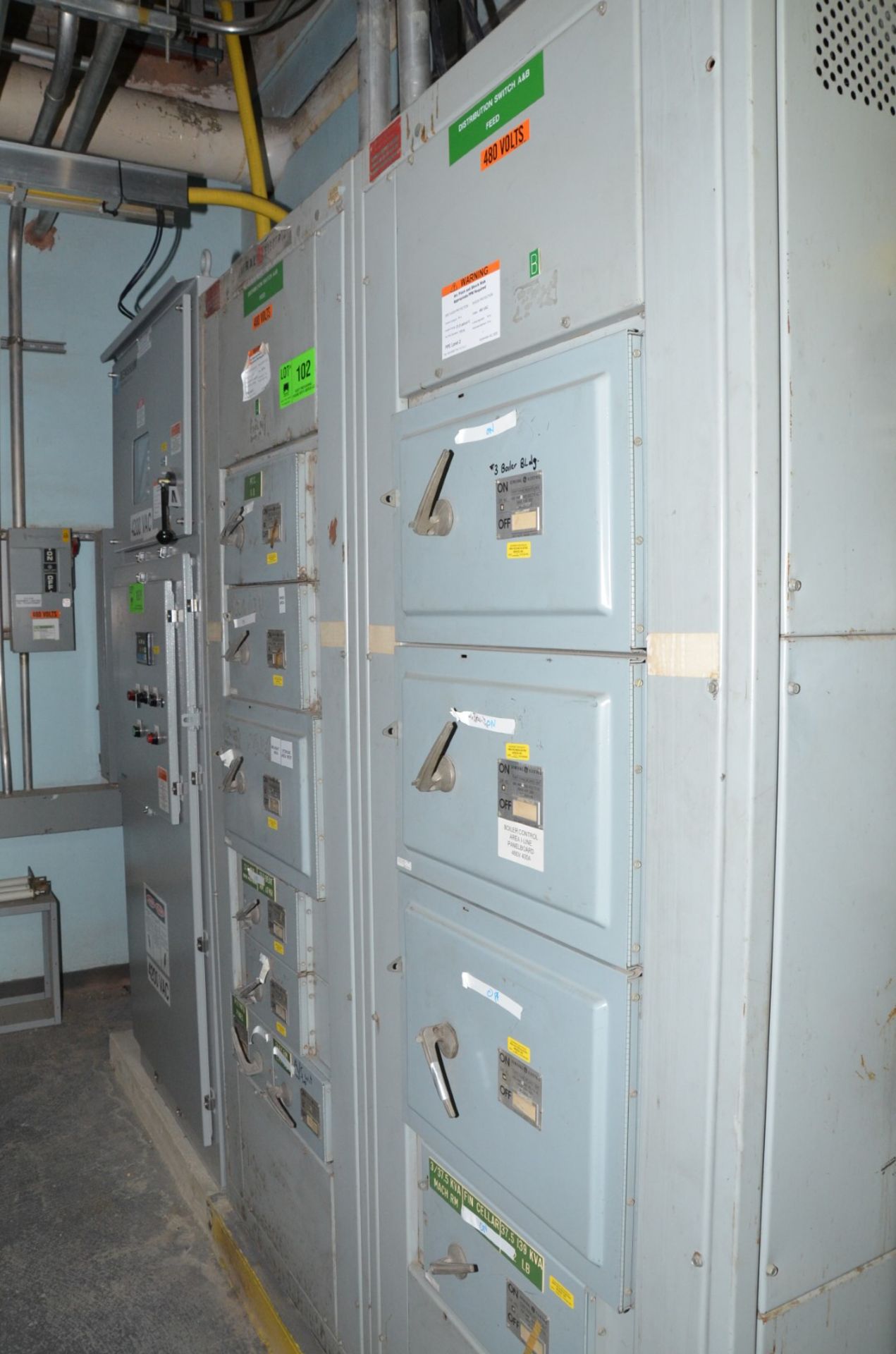 GENERAL ELECTRIC AV LINE 2-BANK SWITCH PANEL (CI) [RIGGING FEE FOR LOT #102 - $450 USD PLUS