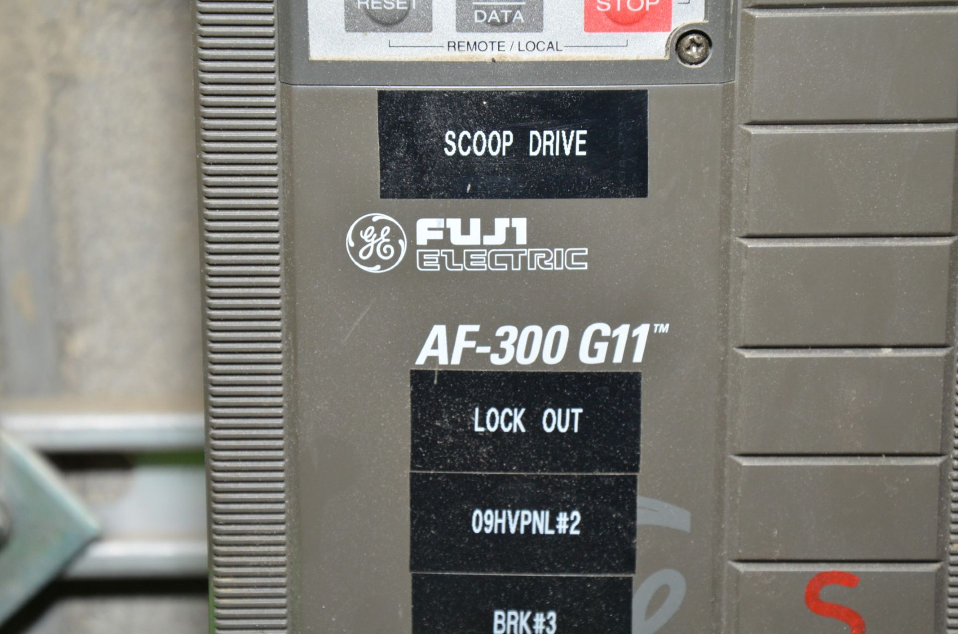 FUJI ELECTRIC AF-300 G11 6KG1143002X1B1 2HP VFD, S/N 0348-15959A0002 (CI) [RIGGING FEE FOR LOT # - Image 2 of 3