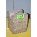 1000 LBS SCALE CALIBRATION WEIGHT (CI) [RIGGING FEE FOR LOT #645 - $25 USD PLUS APPLICABLE TAXES]