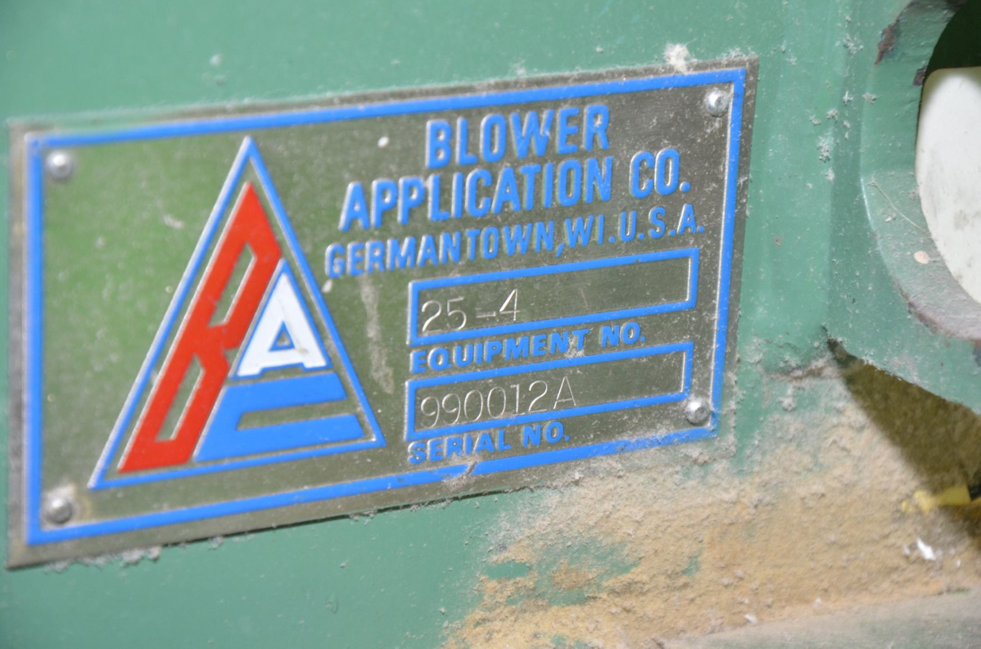 BLO-APCO 10 HP DUST COLLECTOR (CI) [RIGGING FEE FOR LOT #802 - $150 USD PLUS APPLICABLE TAXES] - Image 2 of 3