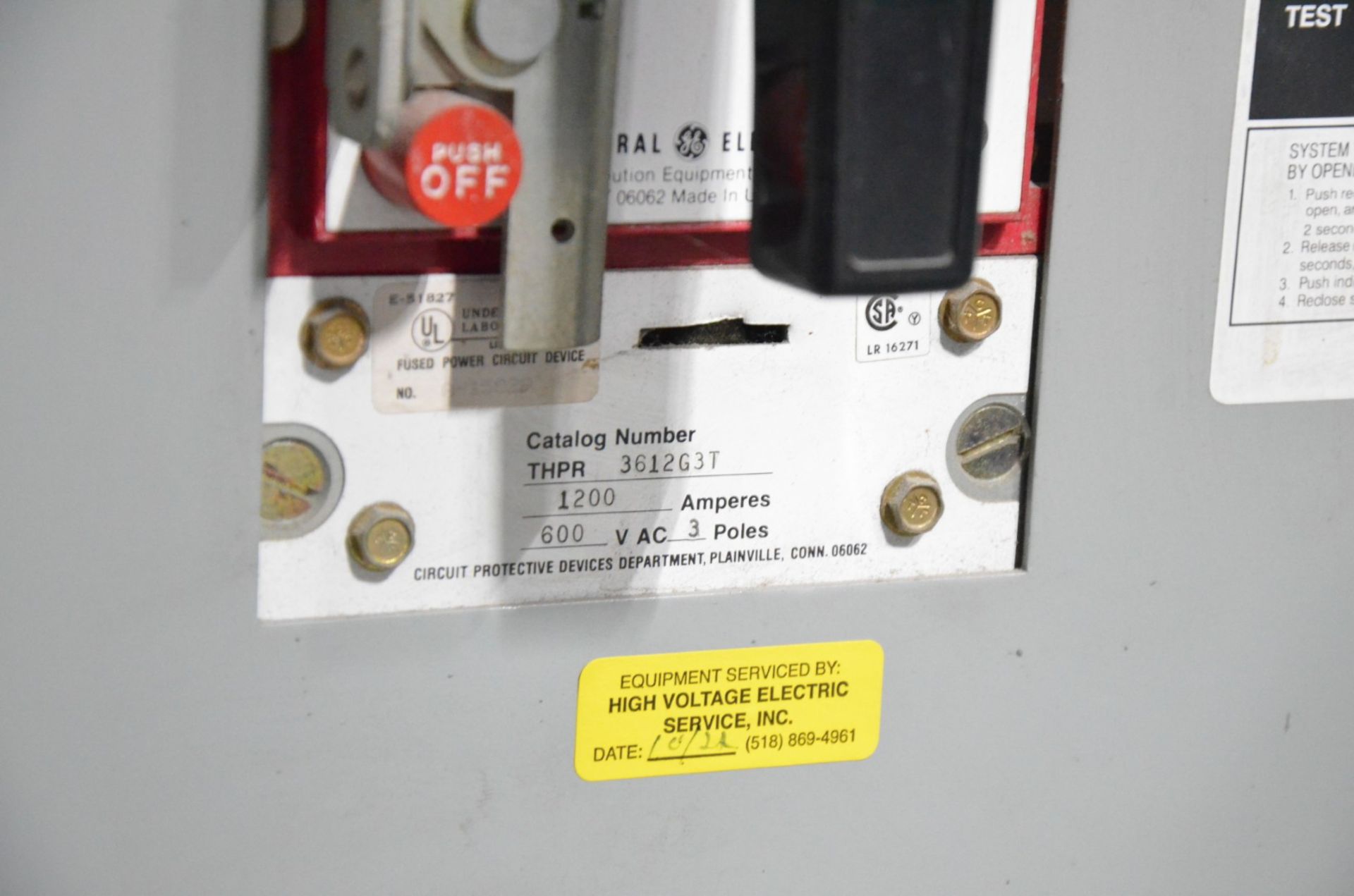 GENERAL ELECTRIC POWER BREAK BREAKER PANEL BANK (CI) [RIGGING FEE FOR LOT #290 - $250 USD PLUS - Image 3 of 4