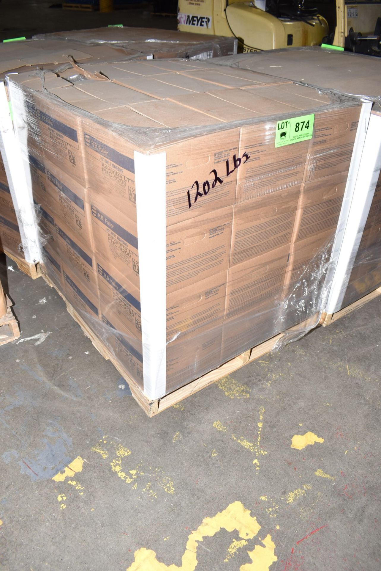 LOT/ PALLET OF ADVANTRA PHC-9200 FOOD PACKAGING ADHESIVE [RIGGING FEE FOR LOT #874 - $25 USD PLUS