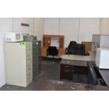 LOT/ OFFICE FURNITURE