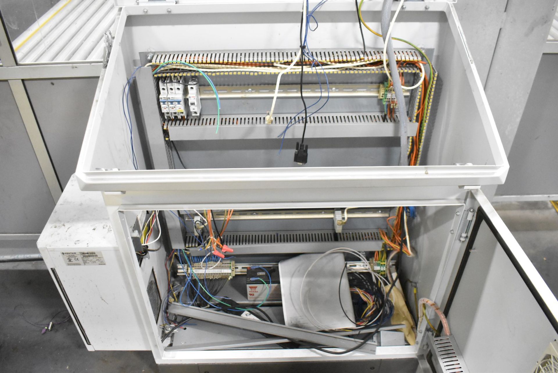 ELLECTRIC CONTROL CABINET (CI) [RIGGING FEE FOR LOT #866 - $150 USD PLUS APPLICABLE TAXES] - Image 4 of 4