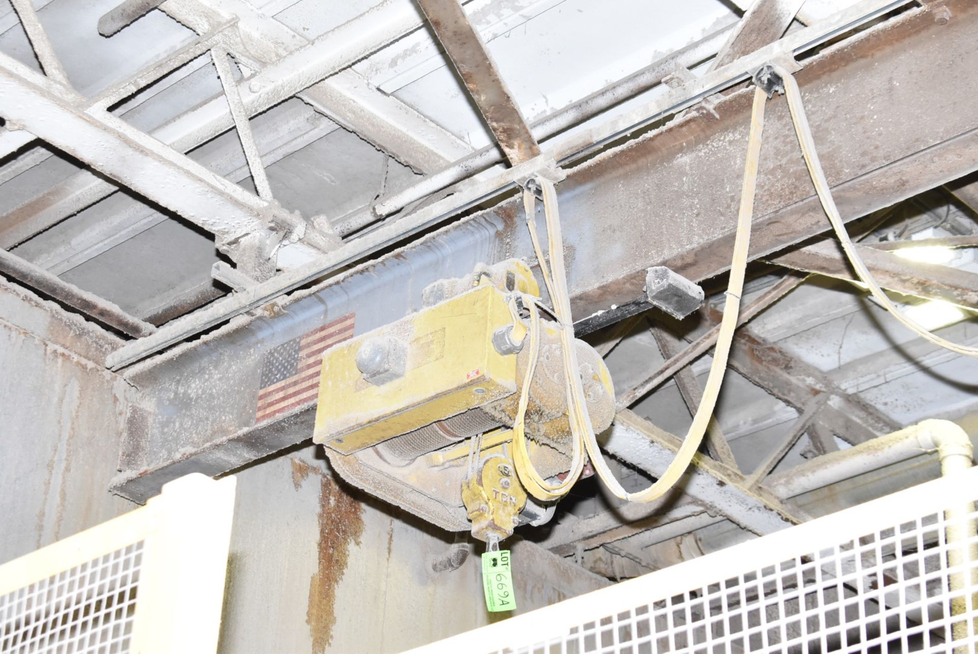 DETROIT HOIST ELECTRIC MONORAIL HOIST (CI) [RIGGING FEE FOR LOT #669A - $200 USD PLUS APPLICABLE