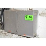 LOT/ (2) BREAKER PANEL (CI) [RIGGING FEE FOR LOT #742 - $150 USD PLUS APPLICABLE TAXES]