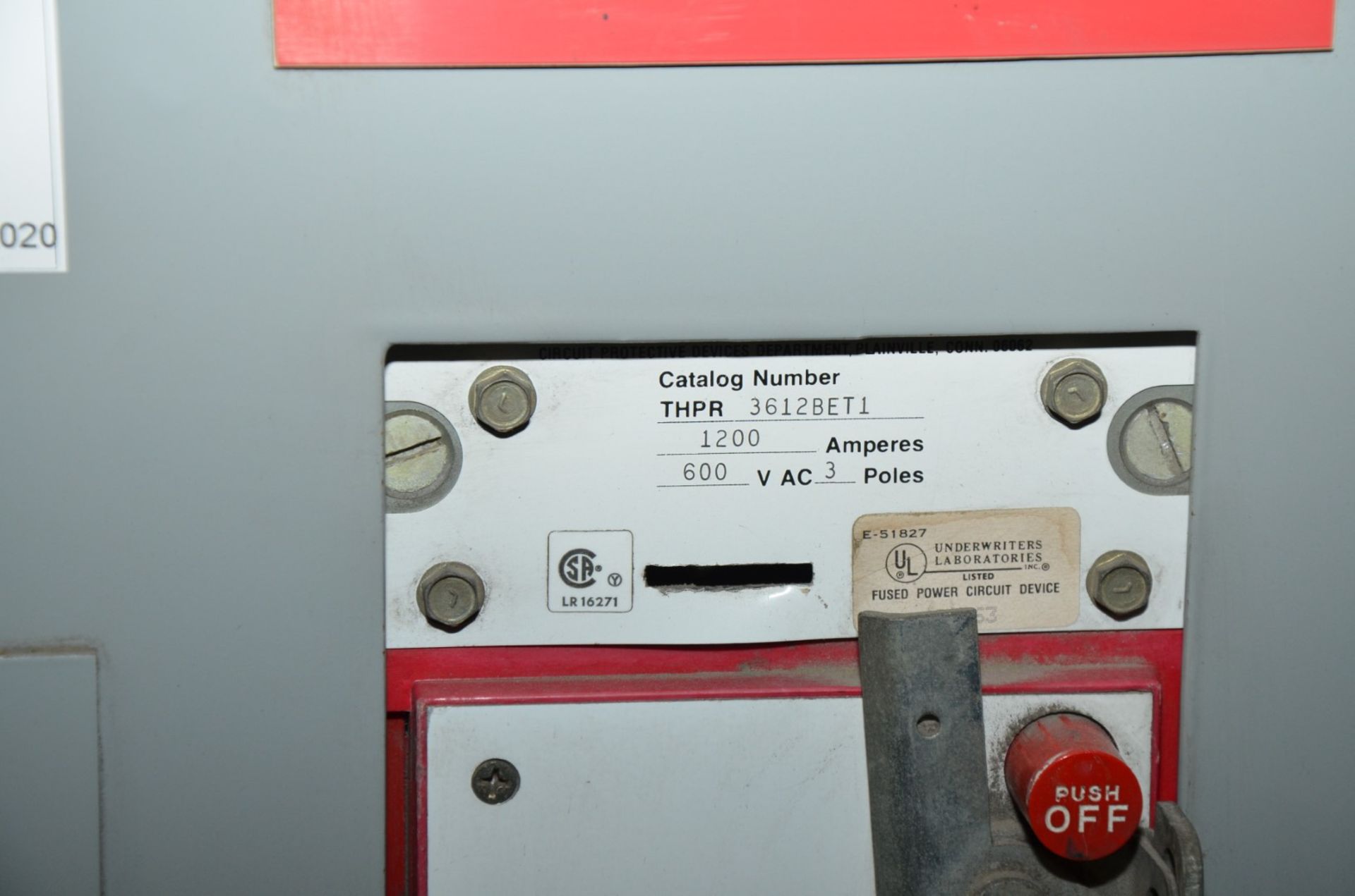 GENERAL ELECTRIC LOAD BREAK SWITCH (CI) [RIGGING FEE FOR LOT #121 - $300 USD PLUS APPLICABLE TAXES] - Image 2 of 2
