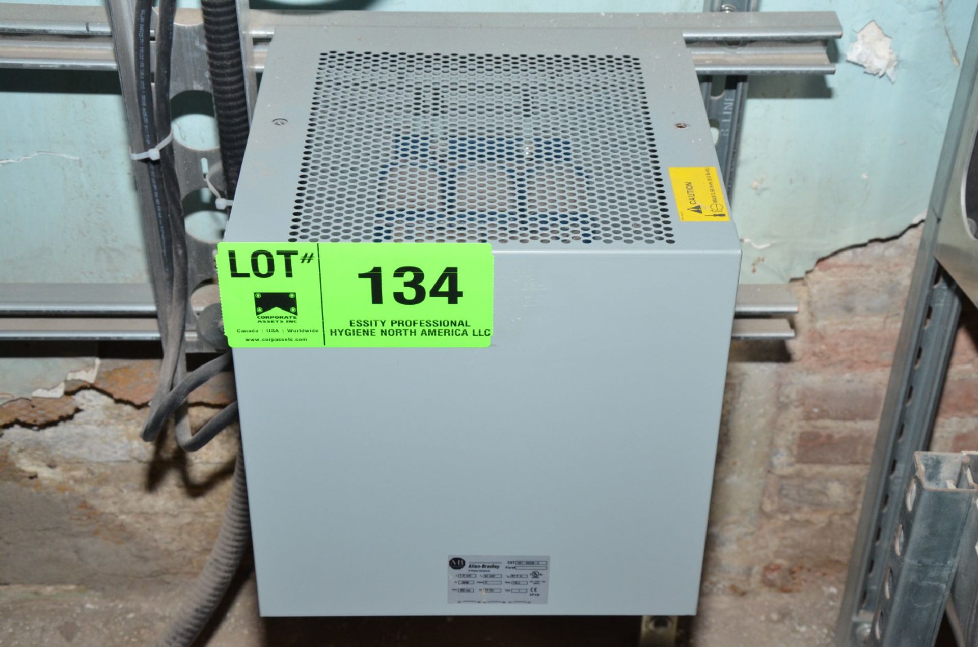 ALLEN BRADLEY 25 AMP 3-PHASE REACTOR (CI) [RIGGING FEE FOR LOT #134 - $100 USD PLUS APPLICABLE