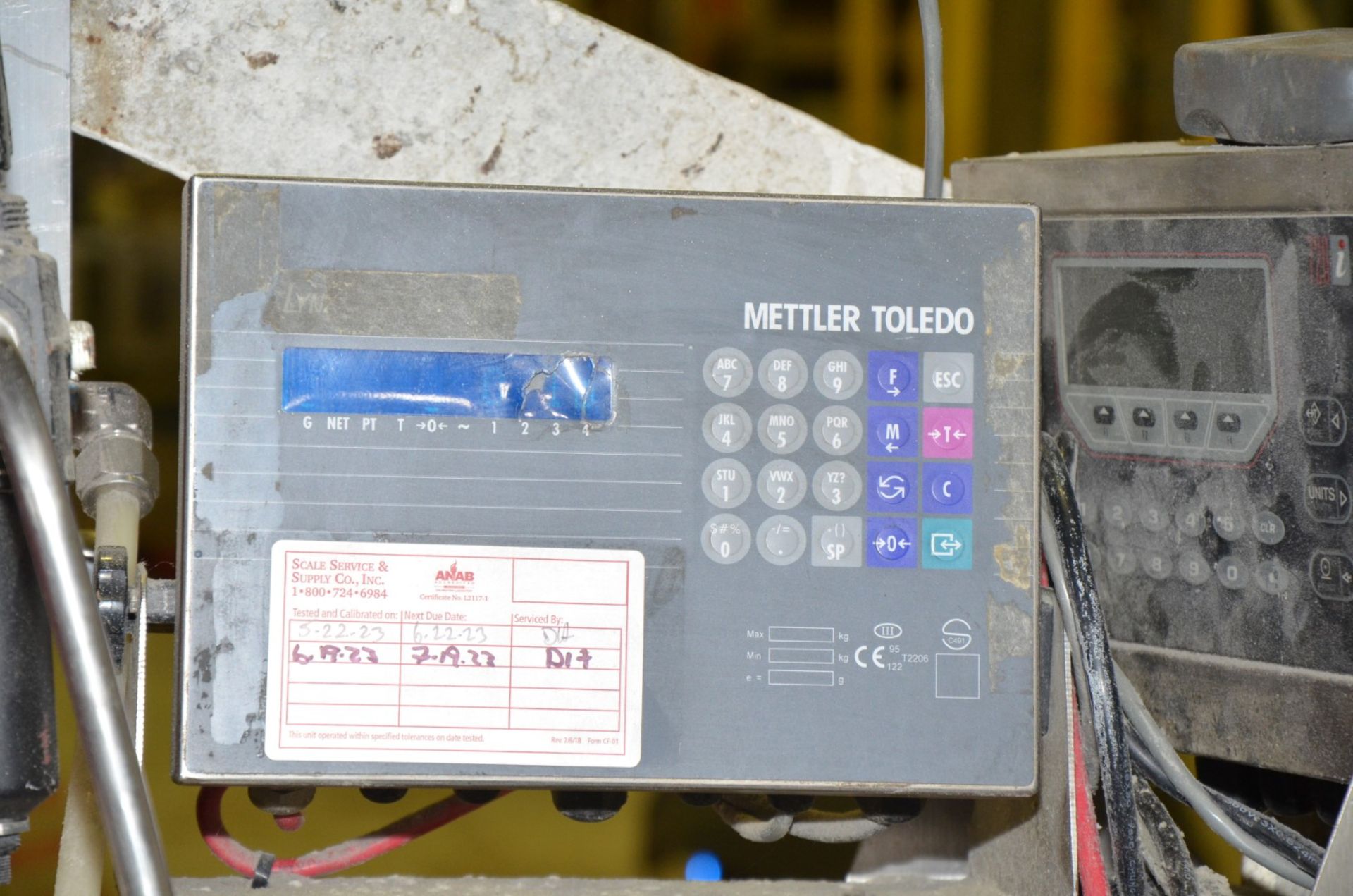 METLER TOLEDO 10,000 LBS CAPACITY FLOOR SCALE WITH DRO, 84"X84" PLATFORM, S/N N/A (CI) [RIGGING - Image 2 of 3