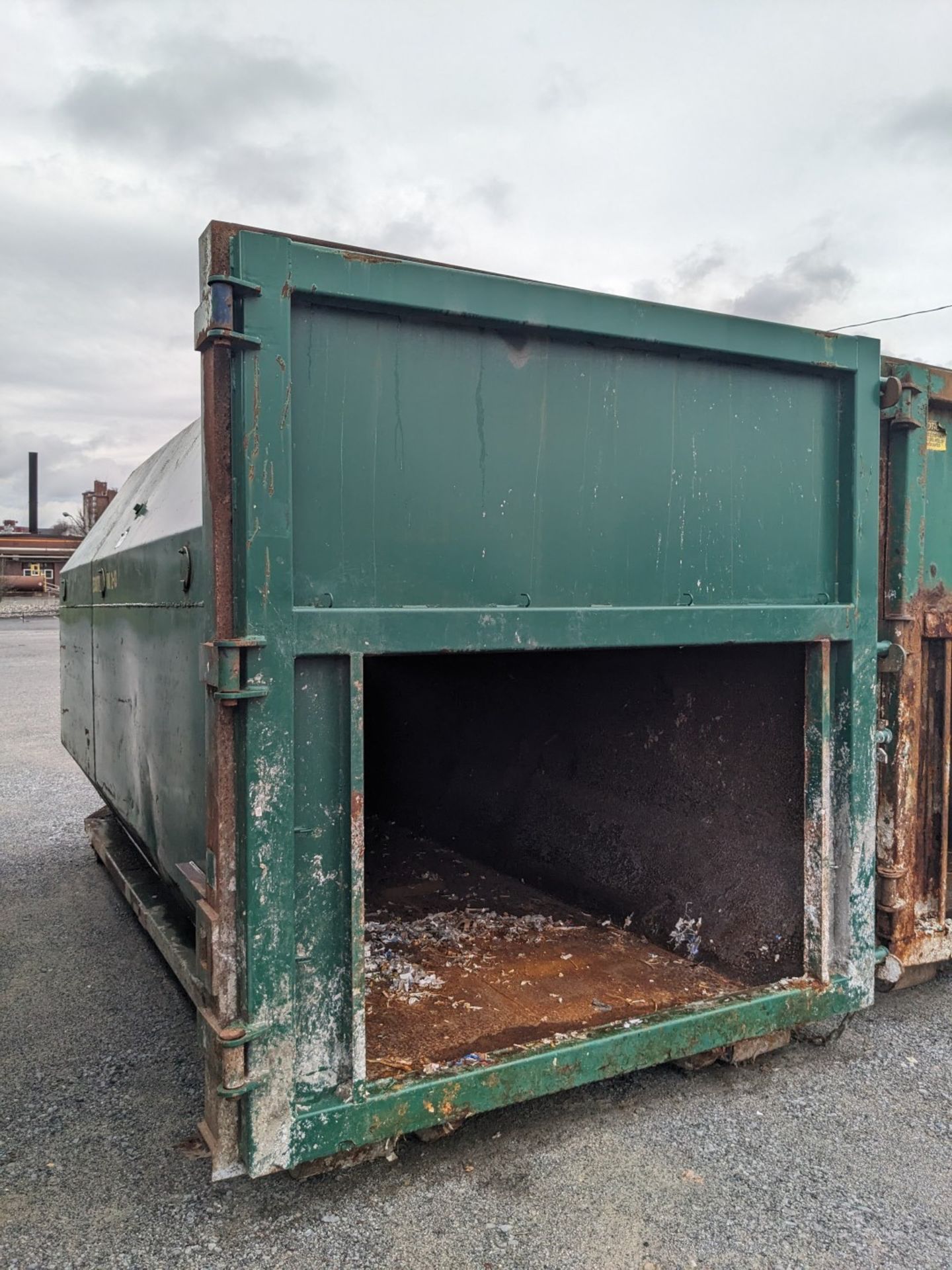 STATIONARY COMPACTOR ROLL-OFF BIN WITH APPROX. 40 CU/YRD CAPACITY (CI) [RIGGING FEE FOR LOT # - Bild 3 aus 4