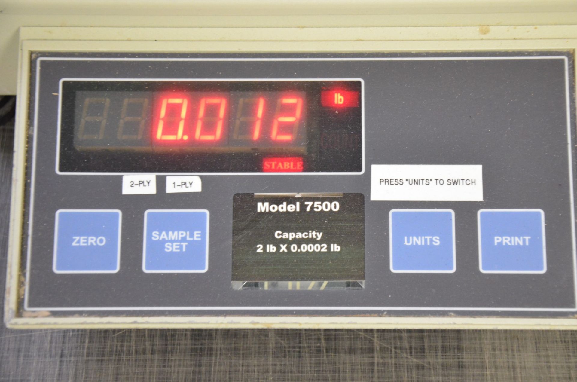 PENNSYLVANIA MODEL 7500 DIGITAL BALANCE SCALE WITH 2LB x 0.0002LB CAPACITY, S/N N/A [RIGGING FEE FOR - Image 2 of 3