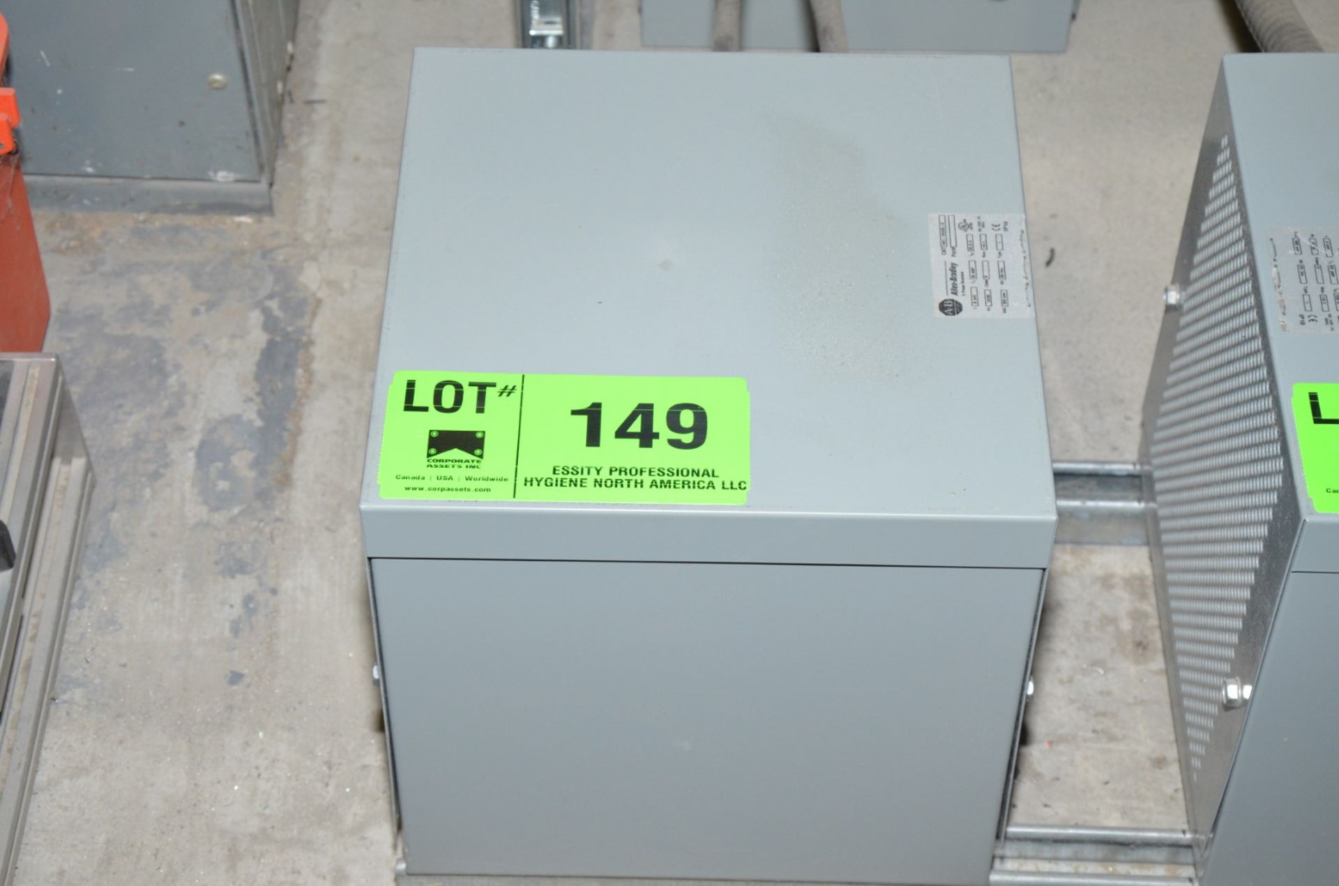 ALLEN BRADLEY 30 AMP 3-PHASE REACTOR (CI) [RIGGING FEE FOR LOT #149 - $75 USD PLUS APPLICABLE