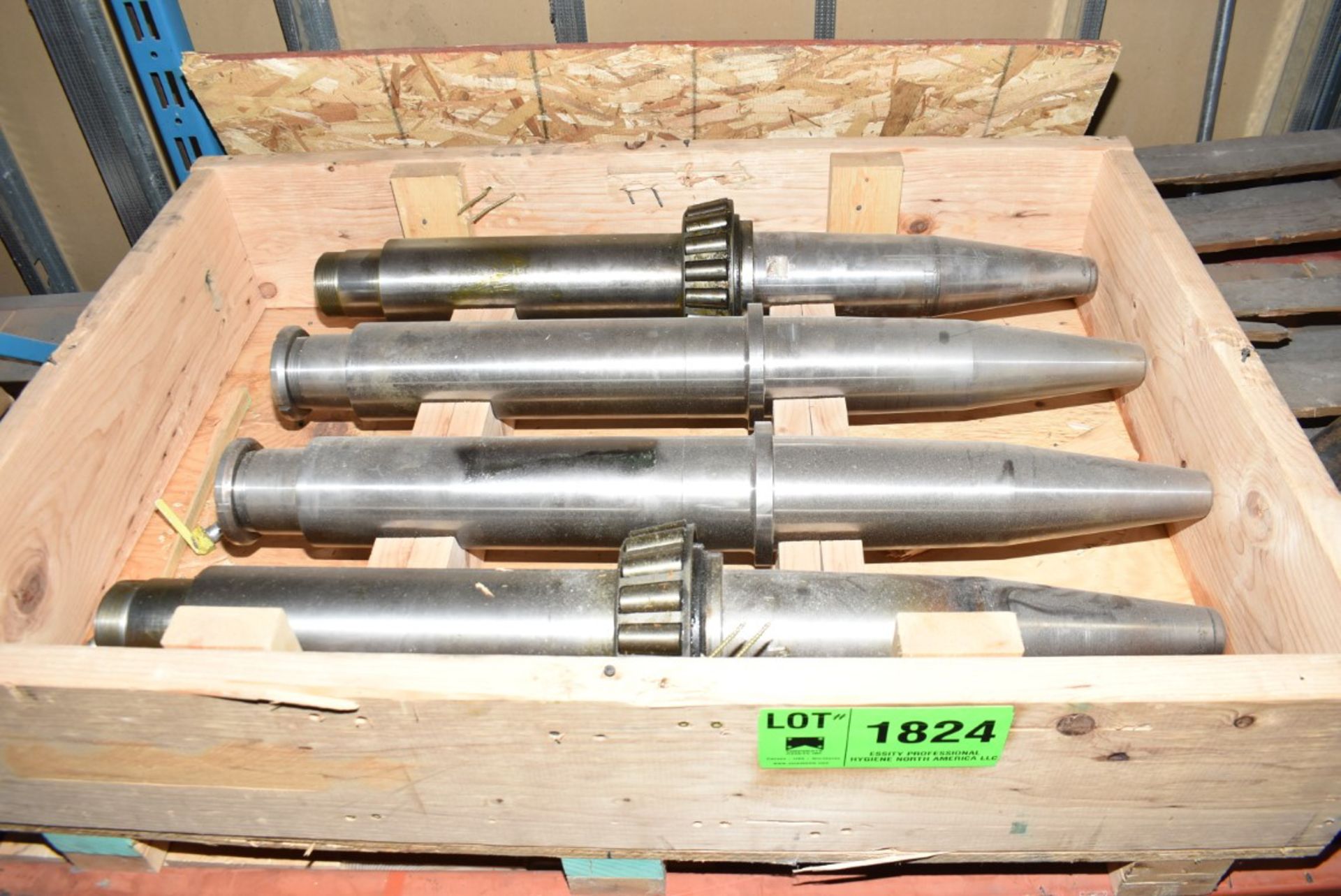 LOT/ CONTENTS OF SHELF - INCLUDING HEAVY DUTY CHUCK SHAFTS, SURPLUS EQUIPMENT [RIGGING FEE FOR - Image 2 of 3