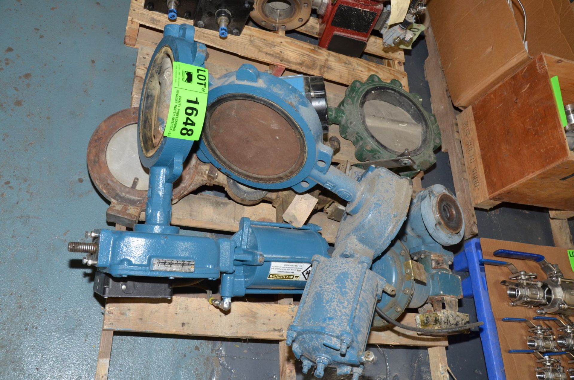LOT/ AUTOMATIC VALVES [RIGGING FEE FOR LOT #1648 - $25 USD PLUS APPLICABLE TAXES]
