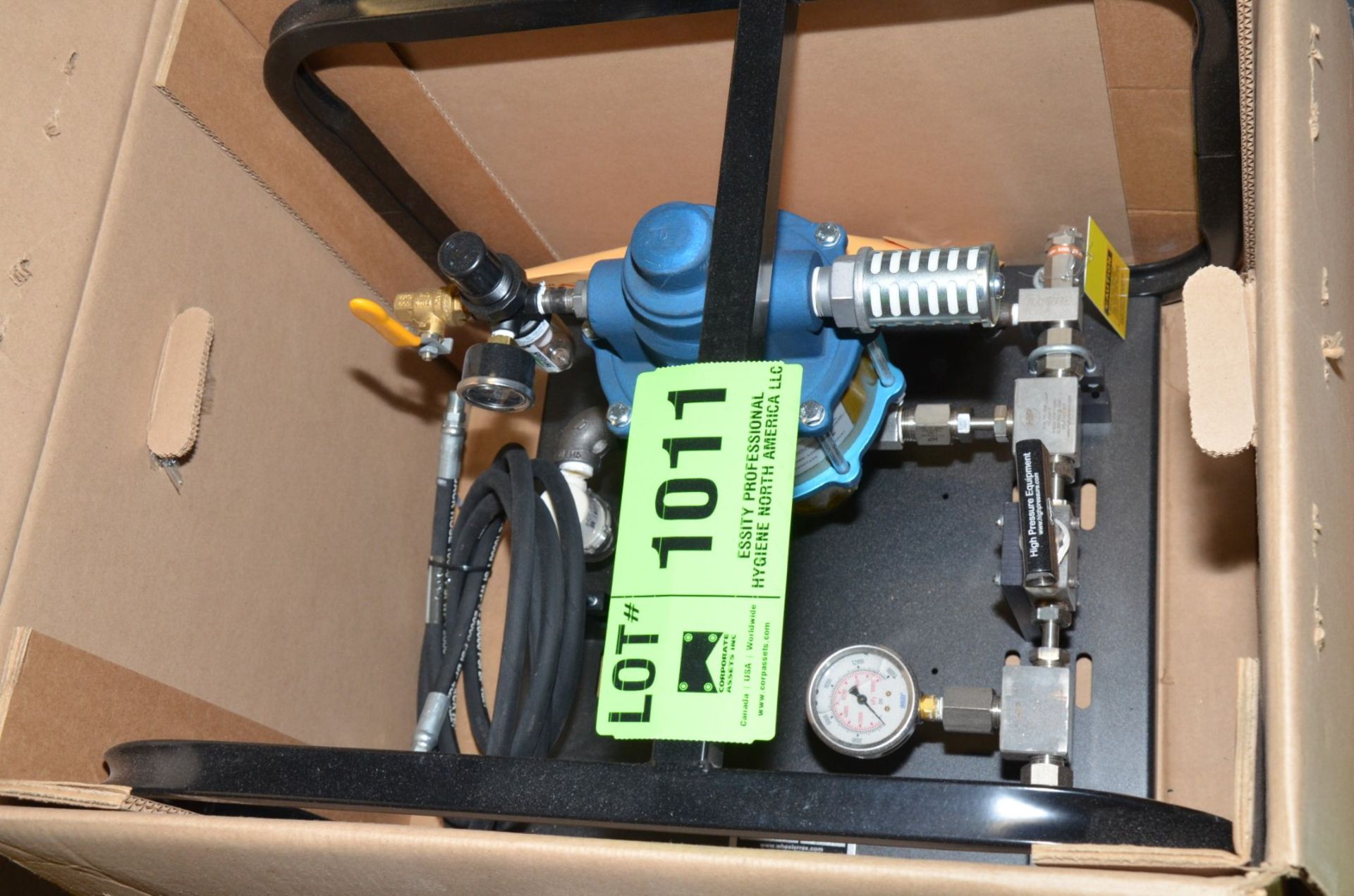WHEELER REX 32450 HYDROSTATIC TEST PUMP WITH 10,000 PSI CAPACITY, 0.088 GPM, S/N 16157 [RIGGING - Image 2 of 3