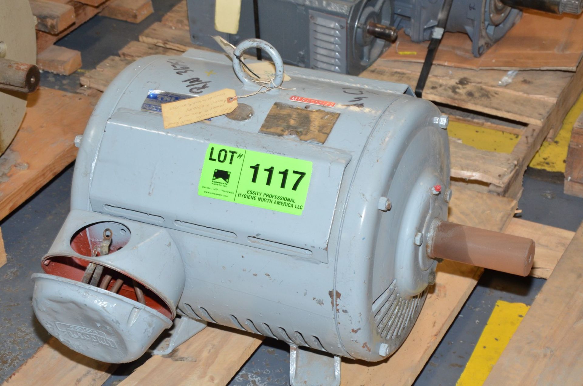 LINCOLN 75 HP 460V 1775 RPM ELECTRIC MOTOR [RIGGING FEE FOR LOT #1117 - $25 USD PLUS APPLICABLE - Image 2 of 3