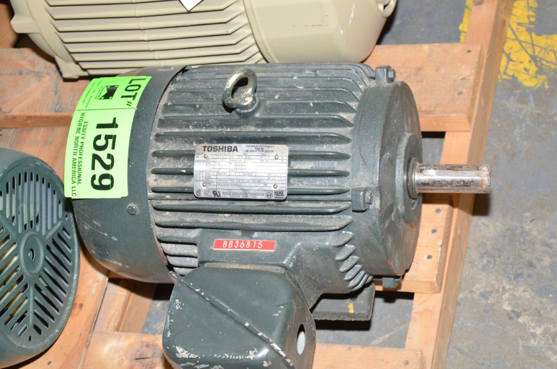 TOSHIBA 10 HP 1745 RPM 460V ELECTRIC MOTOR [RIGGING FEE FOR LOT #1529 - $25 USD PLUS APPLICABLE - Image 2 of 2