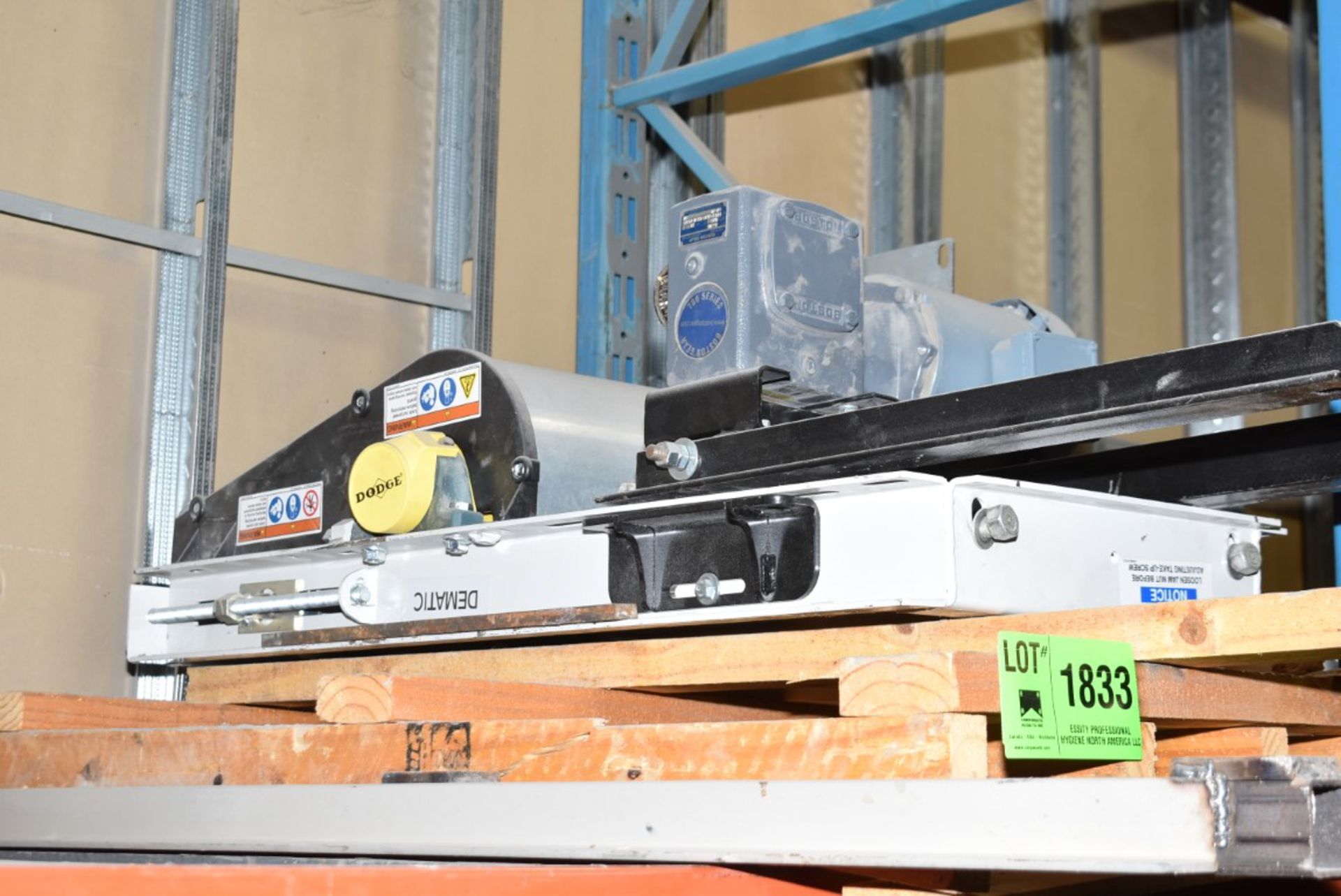 ROLLER CONVEYOR DRIVE SECTION [RIGGING FEE FOR LOT #1833 - $25 USD PLUS APPLICABLE TAXES] - Image 2 of 2