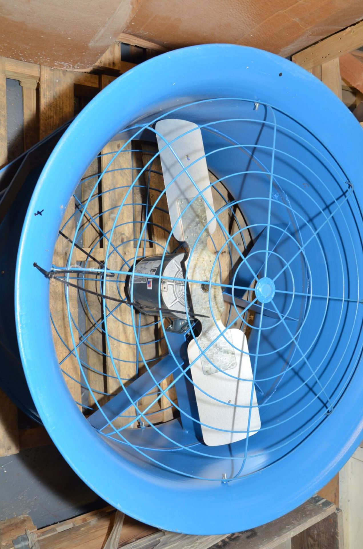 PATTERSON EUA 56T17T5390A P 30" FAN WITH 1 HP MOTOR, S/N N/A [RIGGING FEE FOR LOT #1060 - $25 USD - Image 2 of 2