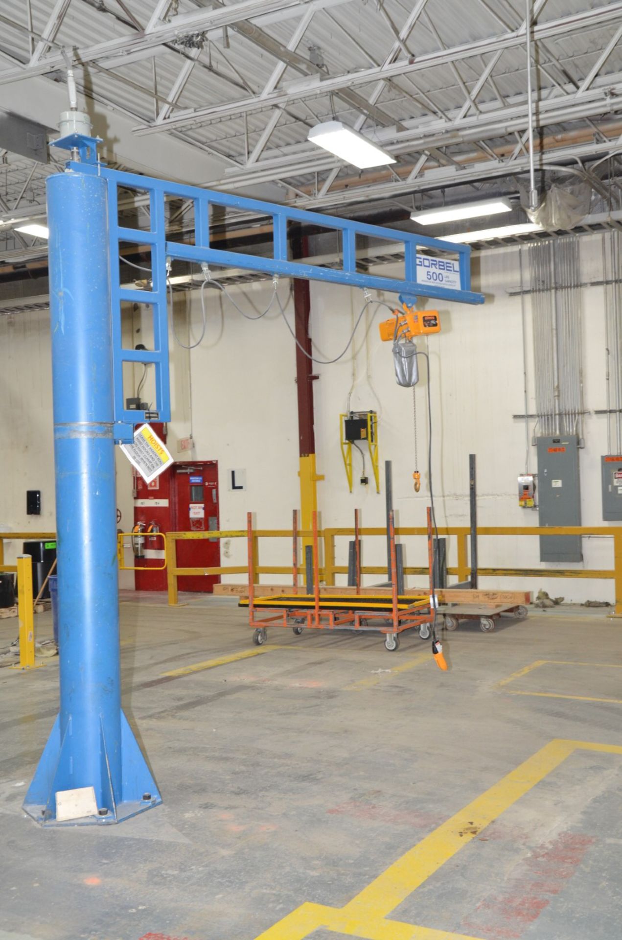 GORBEL 500 LB. CAPACITY FREESTANDING JIB CRANE WITH ELECTRIC CHAIN HOIST, 11' SPAN, 9' HEIGHT - Image 2 of 5